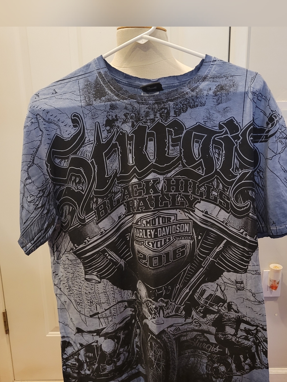 🏍EUC~ HARLEY-DAVIDSON Black Hills STURGIS Graphic Tee. SOUTH DAKOTA